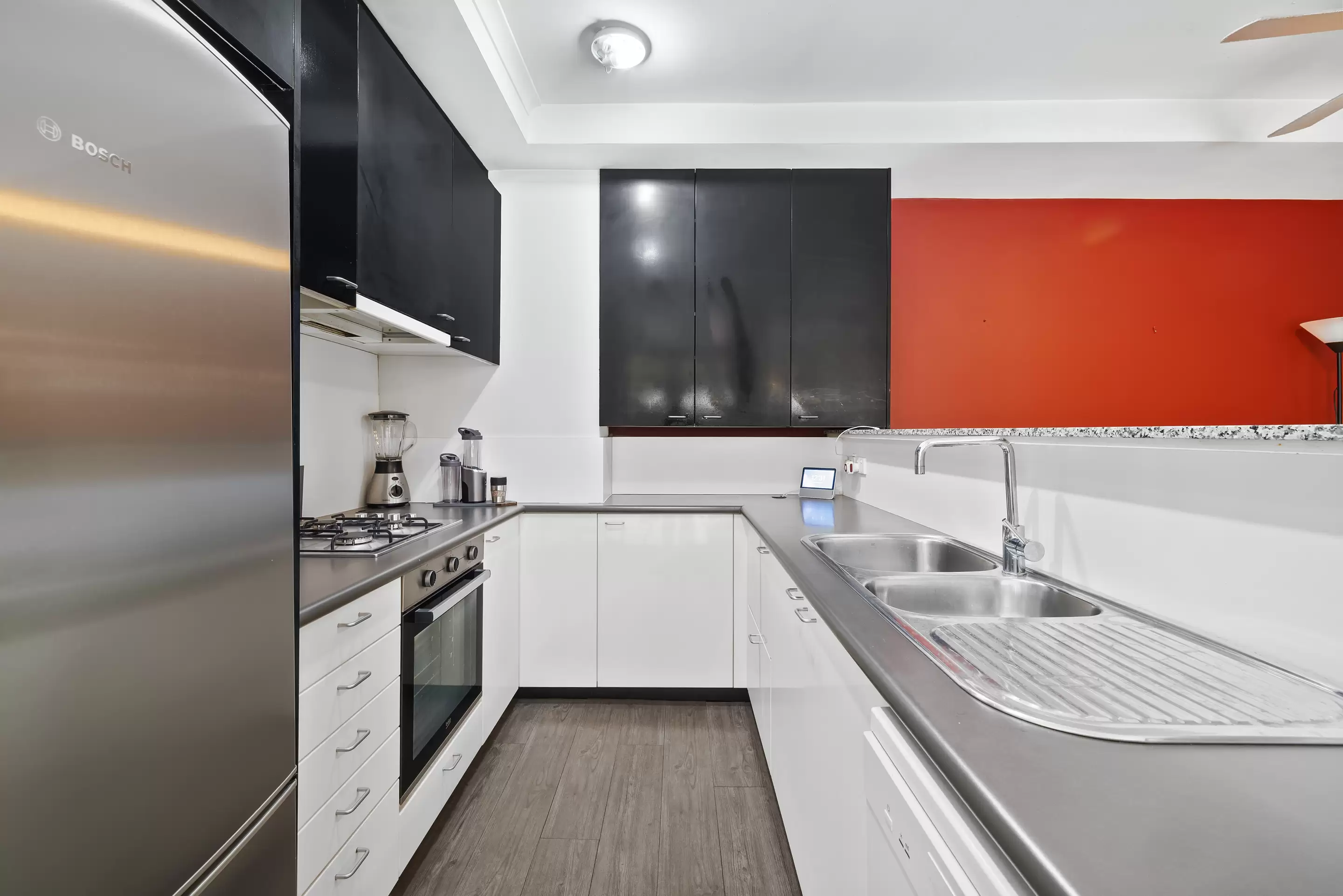 P08/780 Bourke Street, Redfern Leased by The Gallery Real Estate - image 3
