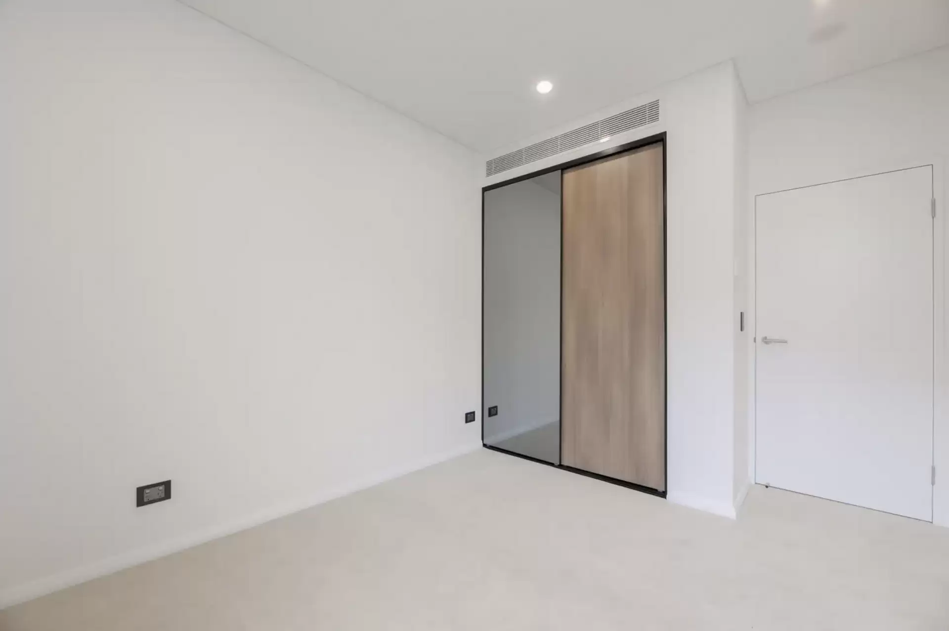 B234/20 George Julius Ave, Zetland Leased by The Gallery Real Estate - image 1