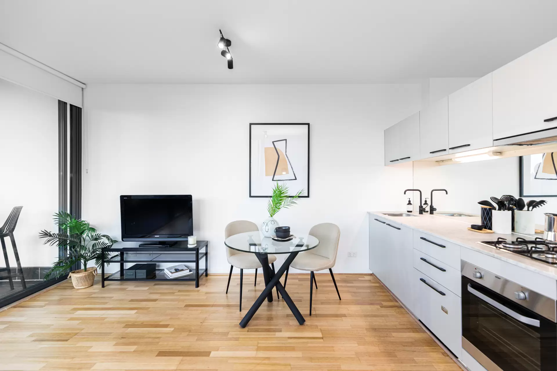 19/107 Oxford St, Darlinghurst Leased by The Gallery Real Estate - image 1