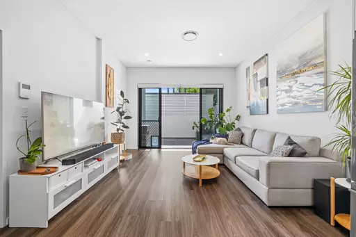 1/25-29 Smallwood Ave, Homebush Leased by The Gallery Real Estate
