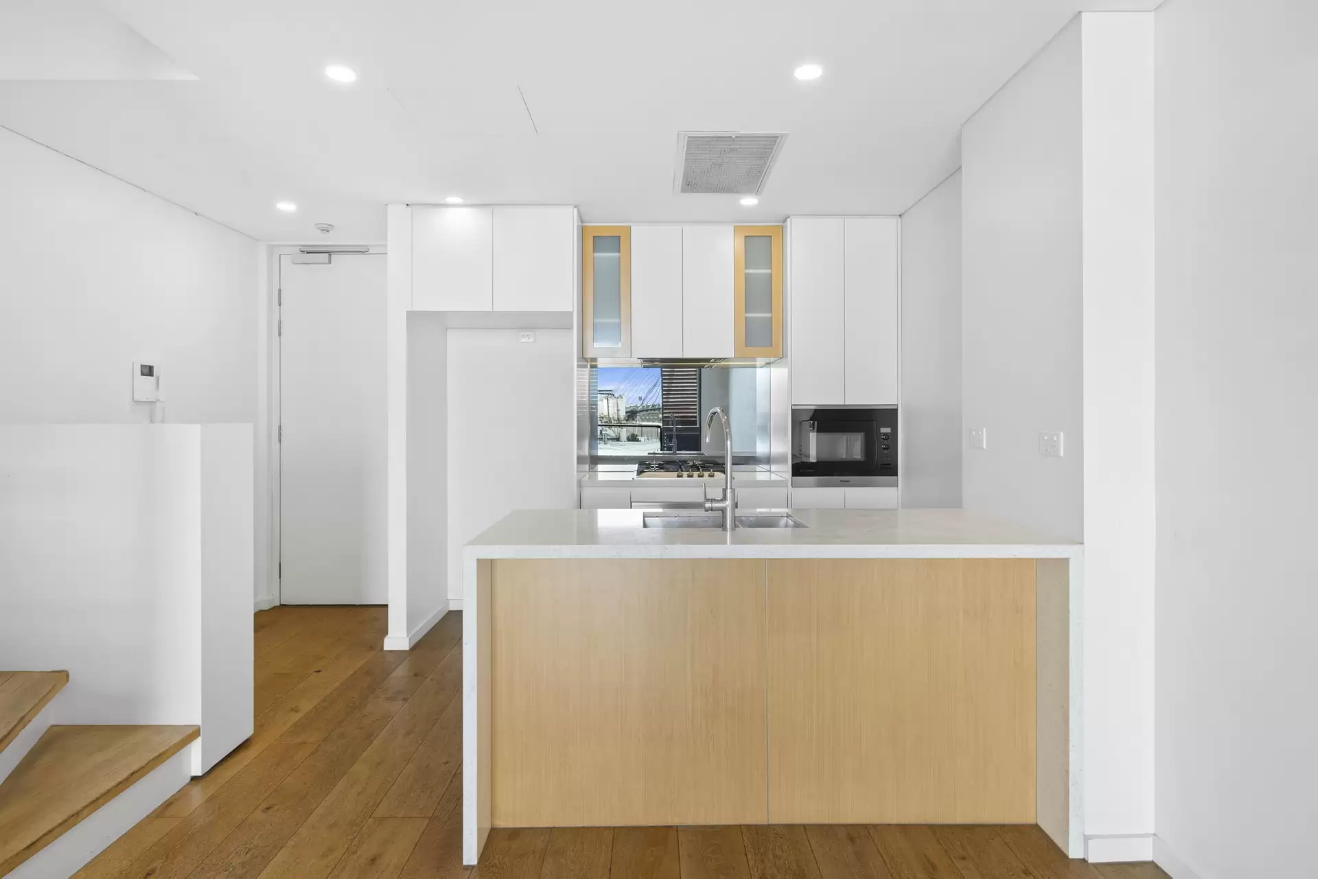 512/1 Wattle Crescent, Pyrmont Leased by The Gallery Real Estate - image 1
