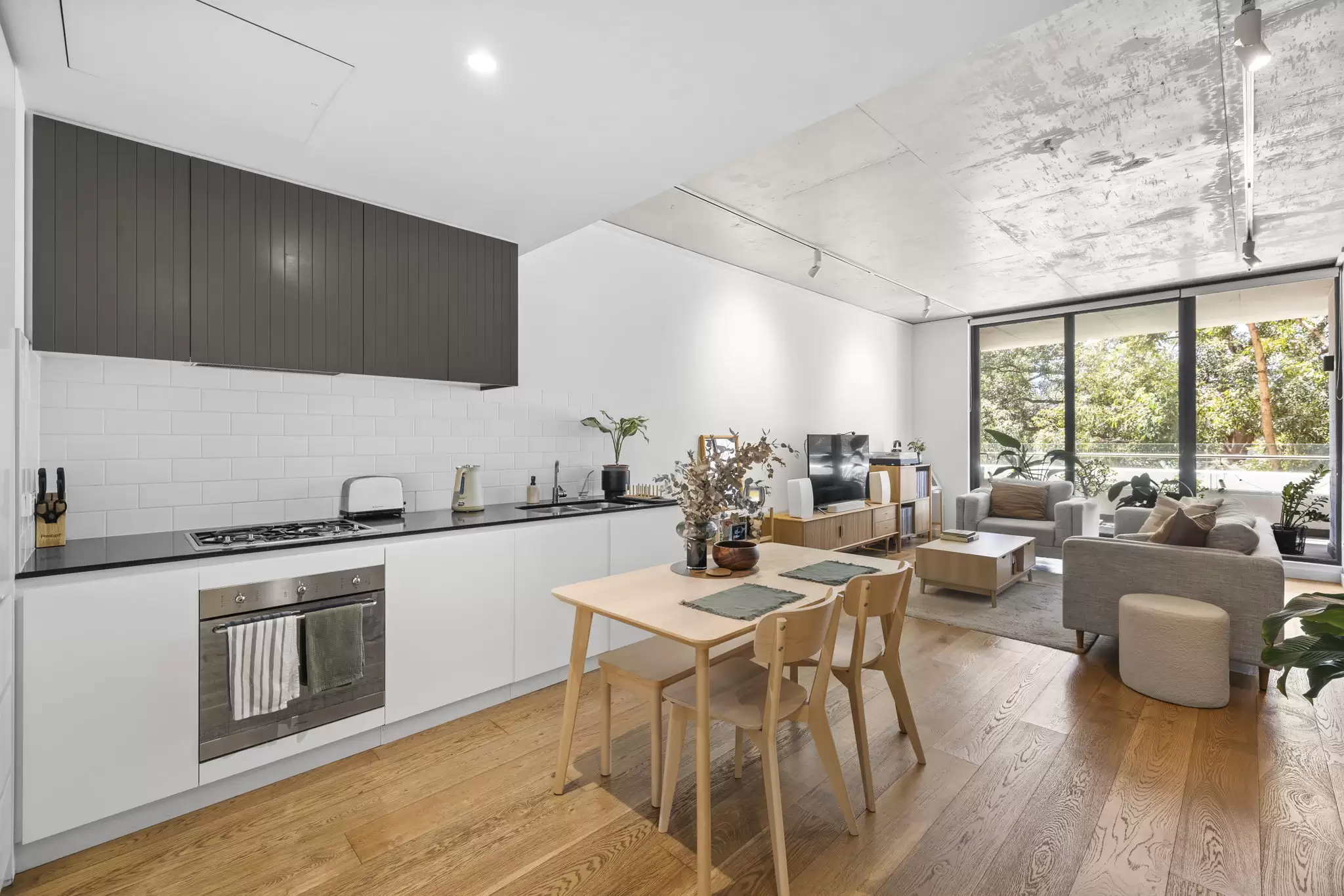 23A/356-368 George Street, Waterloo Leased by The Gallery Real Estate - image 2