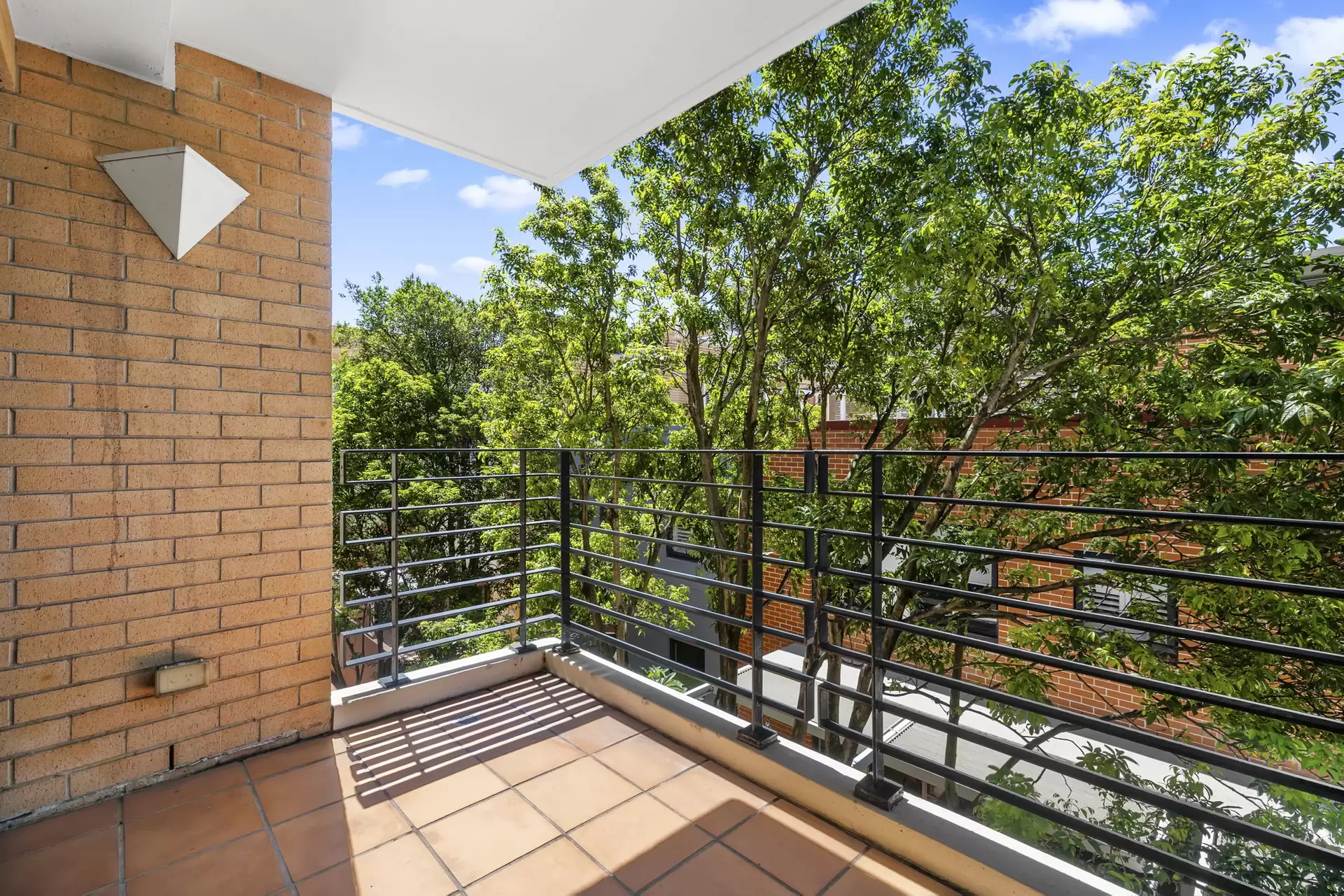 C403/6 Crescent Street, Redfern Leased by The Gallery Real Estate - image 1