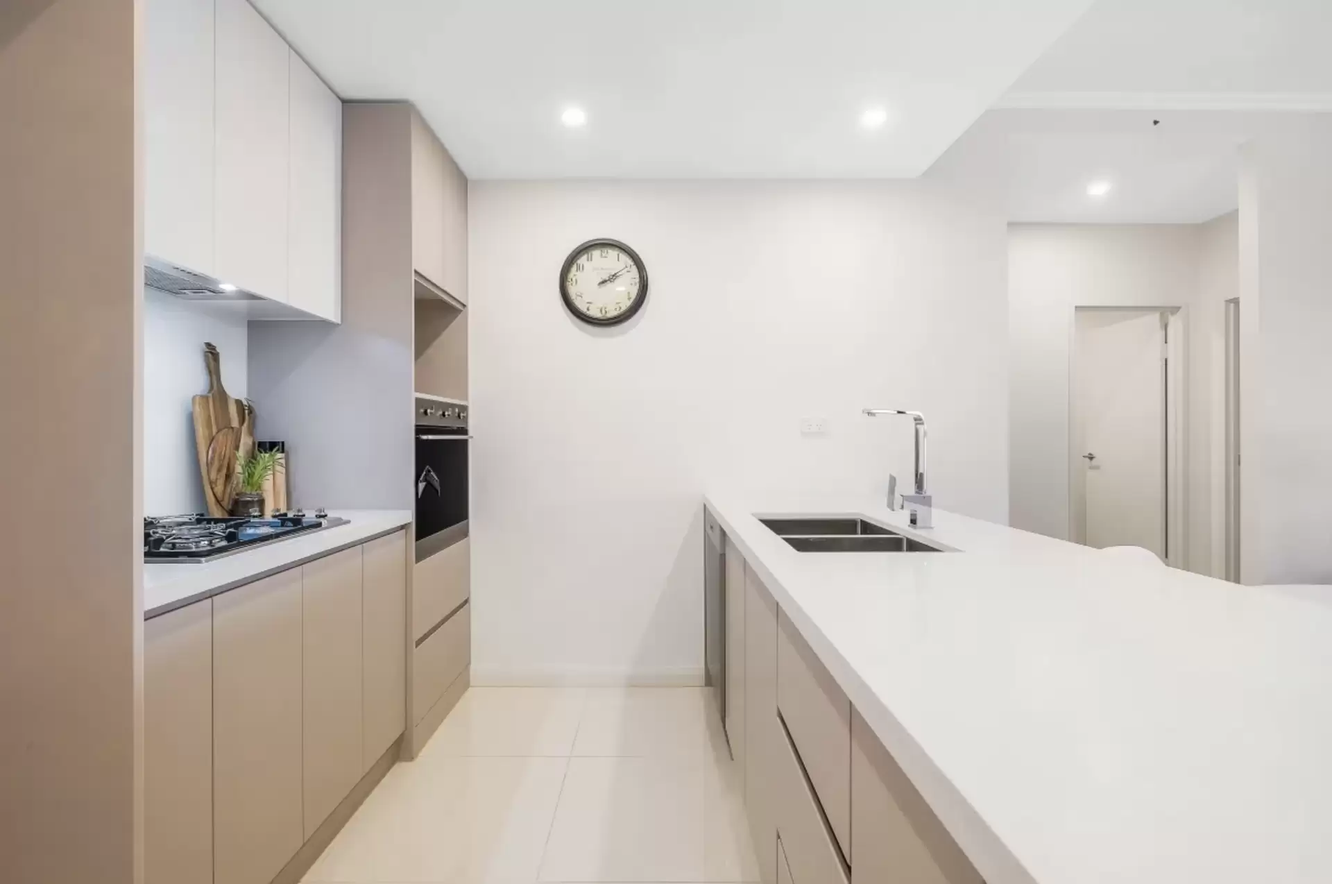 802/4-8 Smallwood Avenue, Homebush Leased by The Gallery Real Estate - image 1