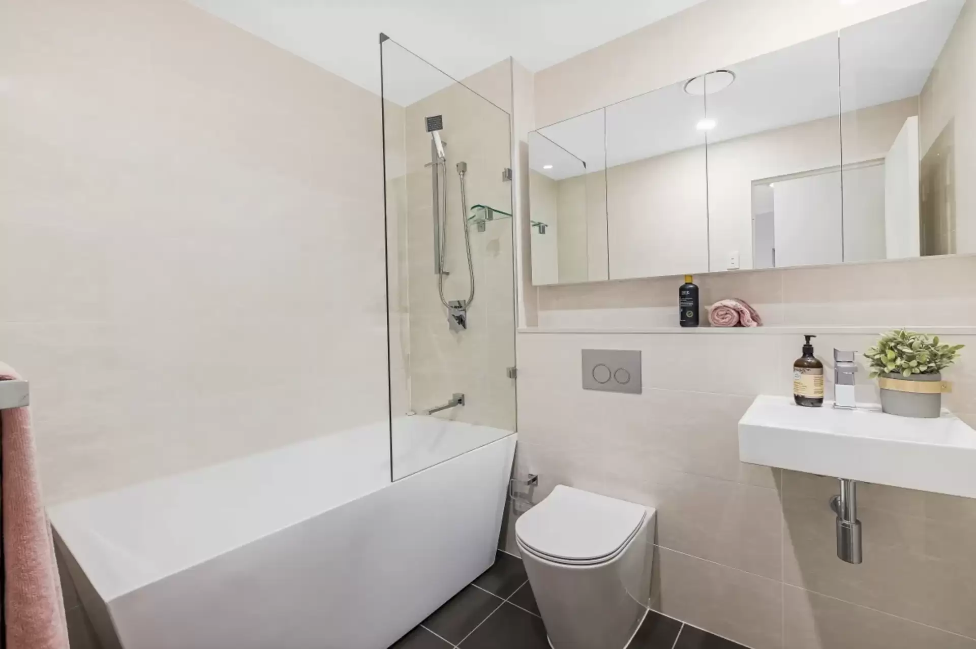 802/4-8 Smallwood Avenue, Homebush Leased by The Gallery Real Estate - image 1