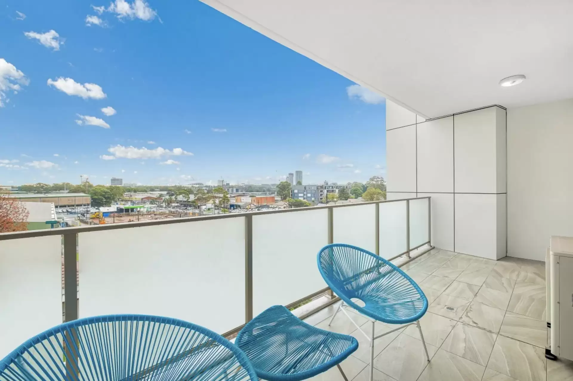 802/4-8 Smallwood Avenue, Homebush Leased by The Gallery Real Estate - image 1