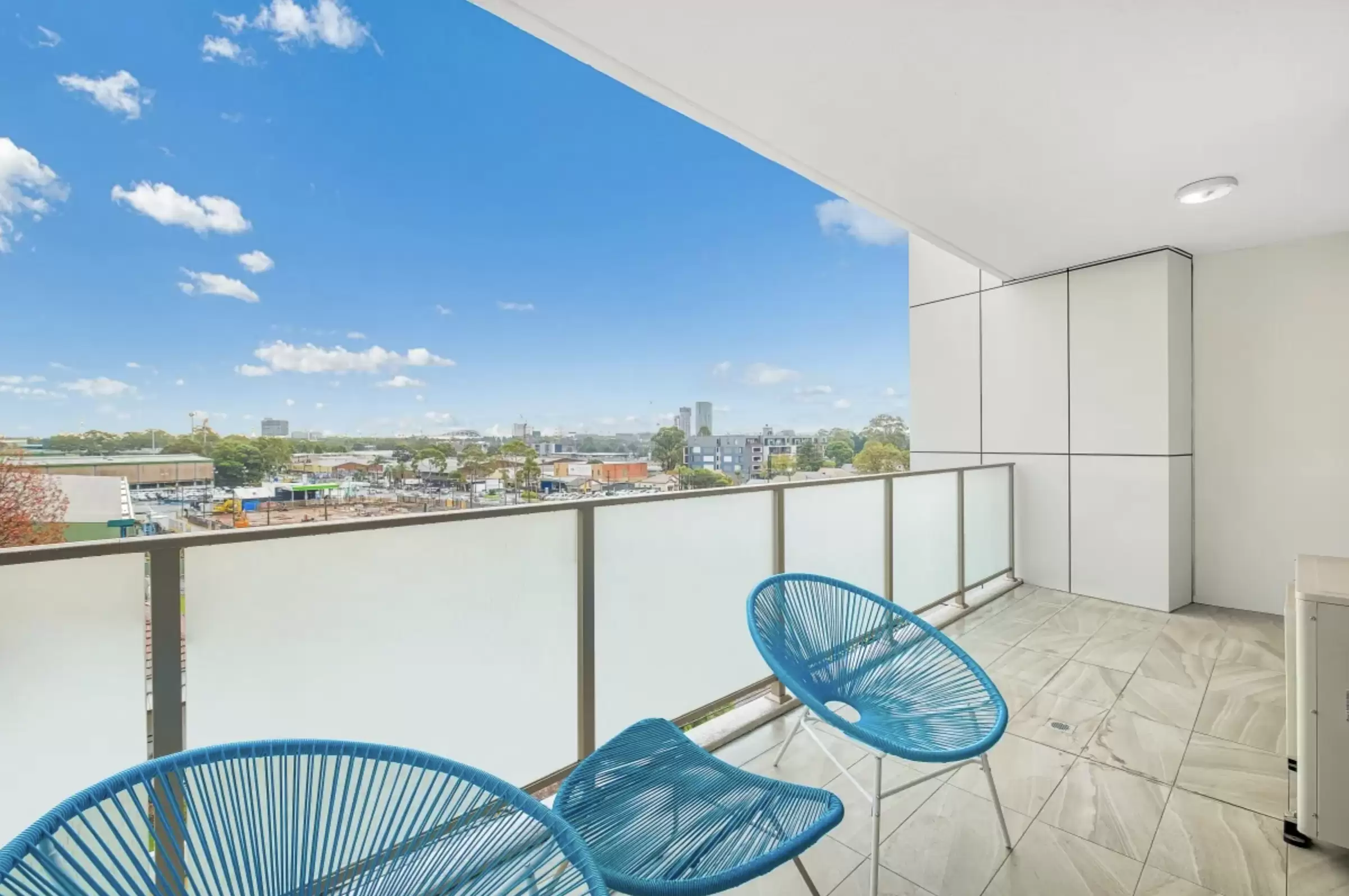 802/4-8 Smallwood Avenue, Homebush Leased by The Gallery Real Estate - image 3