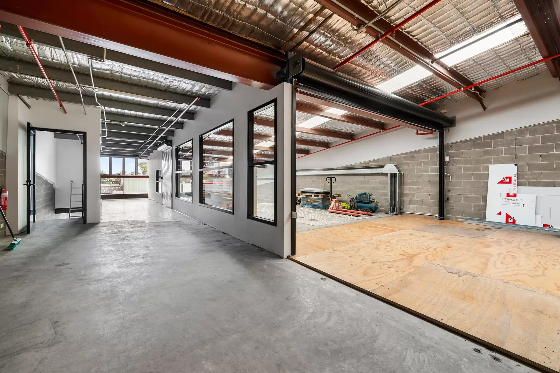 18/30-32 Beaconsfield St, Alexandria Leased by The Gallery Real Estate - image 1