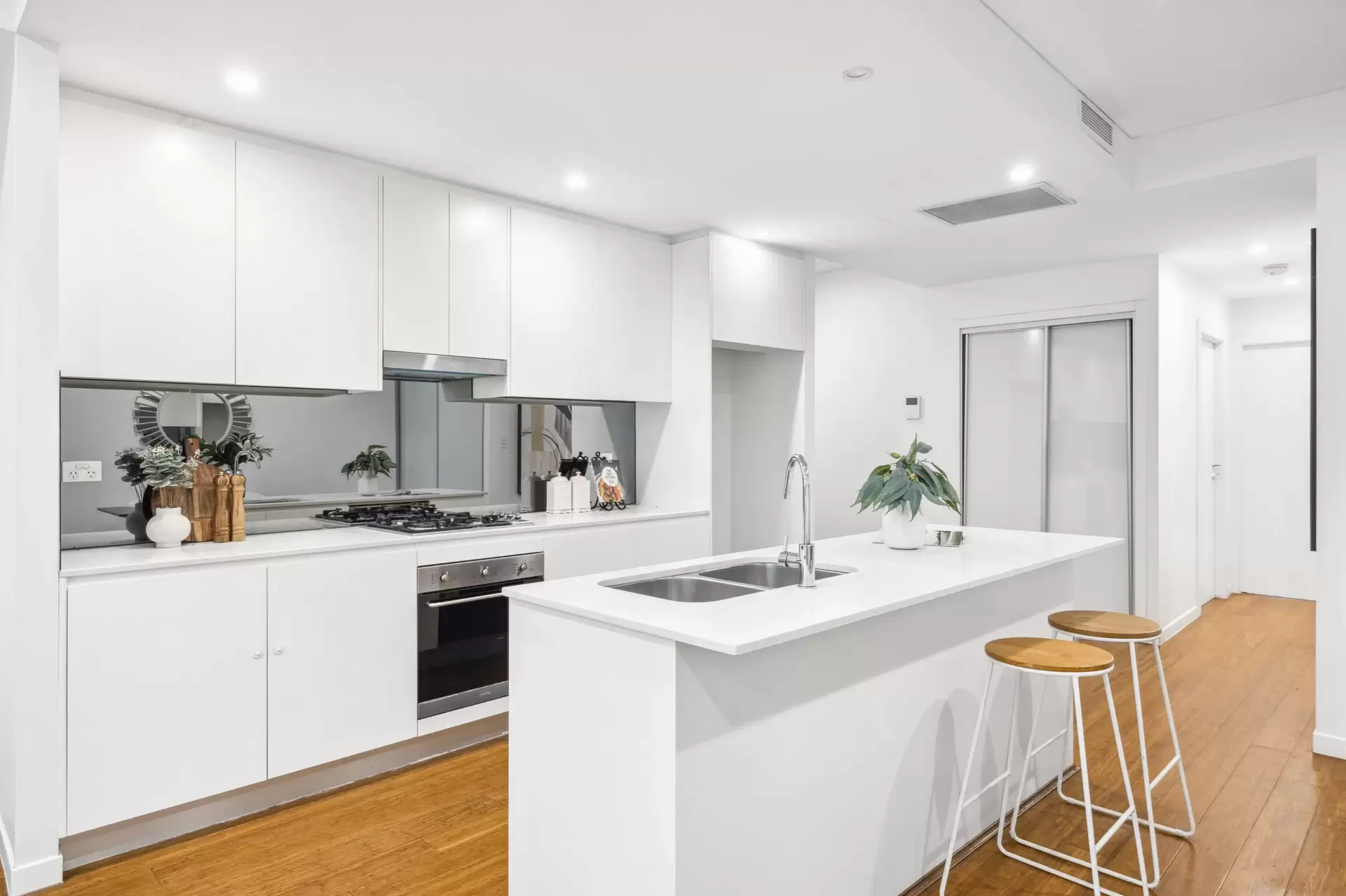 106/19-23 Short Street, Homebush Leased by The Gallery Real Estate - image 1