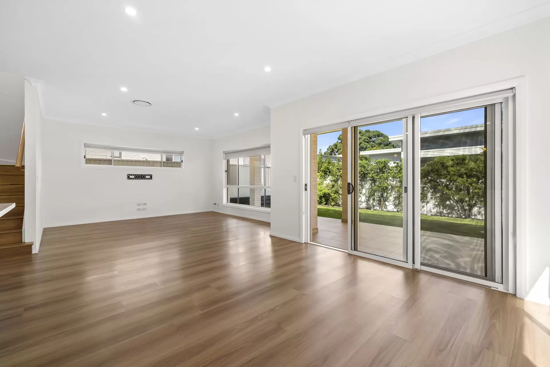 92 Baroona Road, Northbridge Leased by The Gallery Real Estate - image 1