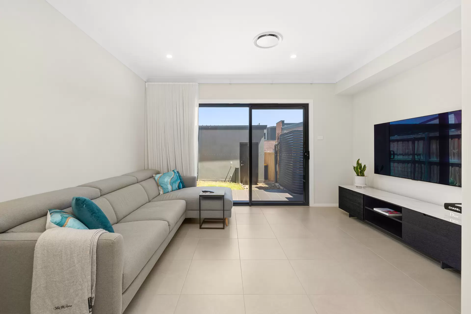 25 Biscuit St, Leppington Leased by The Gallery Real Estate - image 1