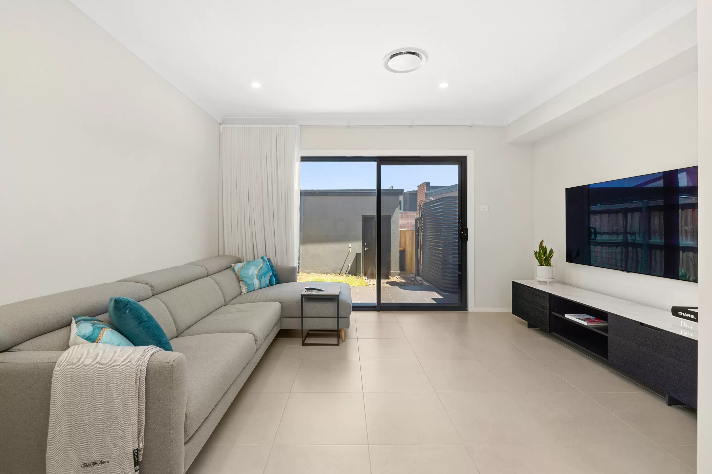 25 Biscuit St, Leppington Leased by The Gallery Real Estate - image 2