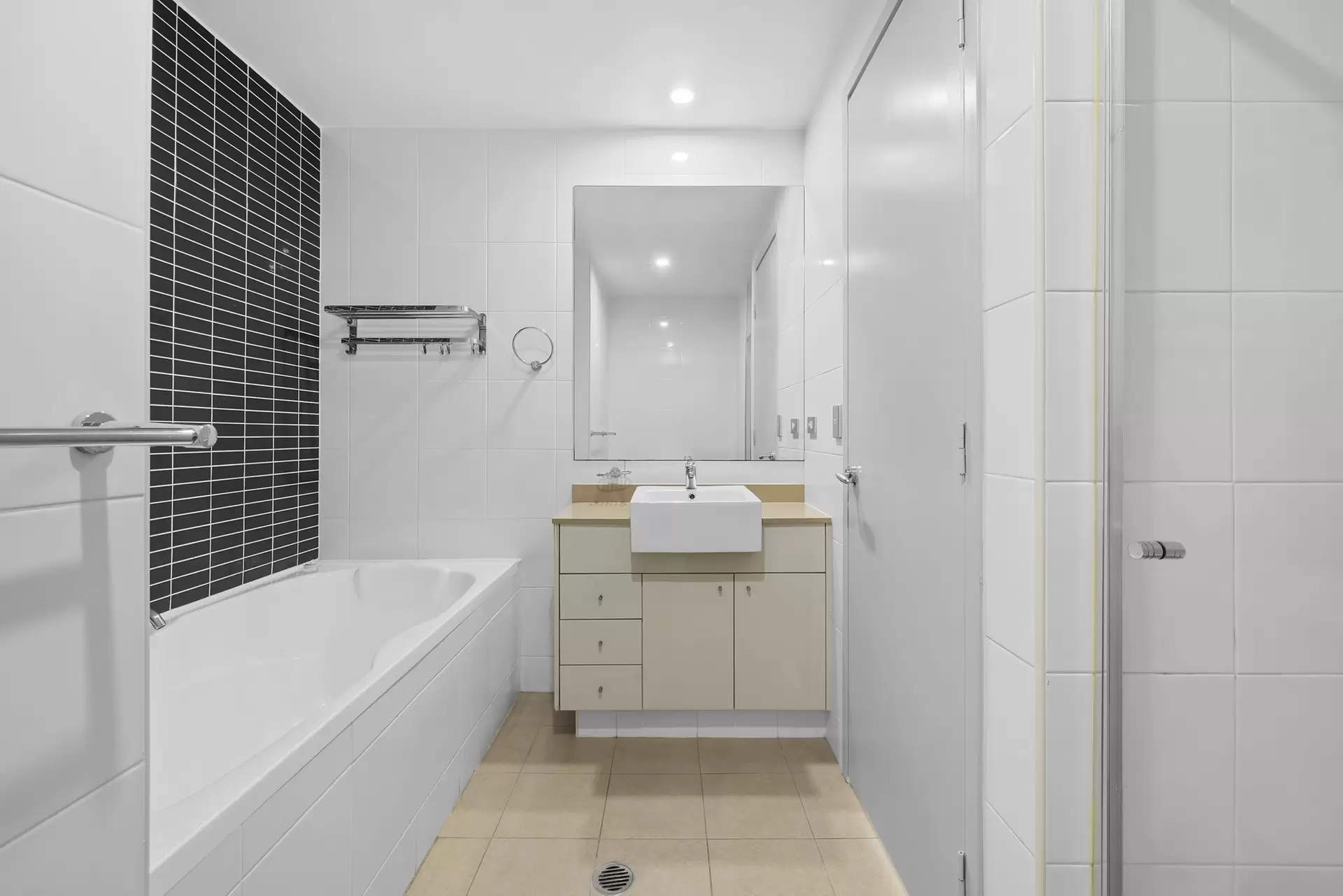 830/4 Stedman St, Rosebery Leased by The Gallery Real Estate - image 1