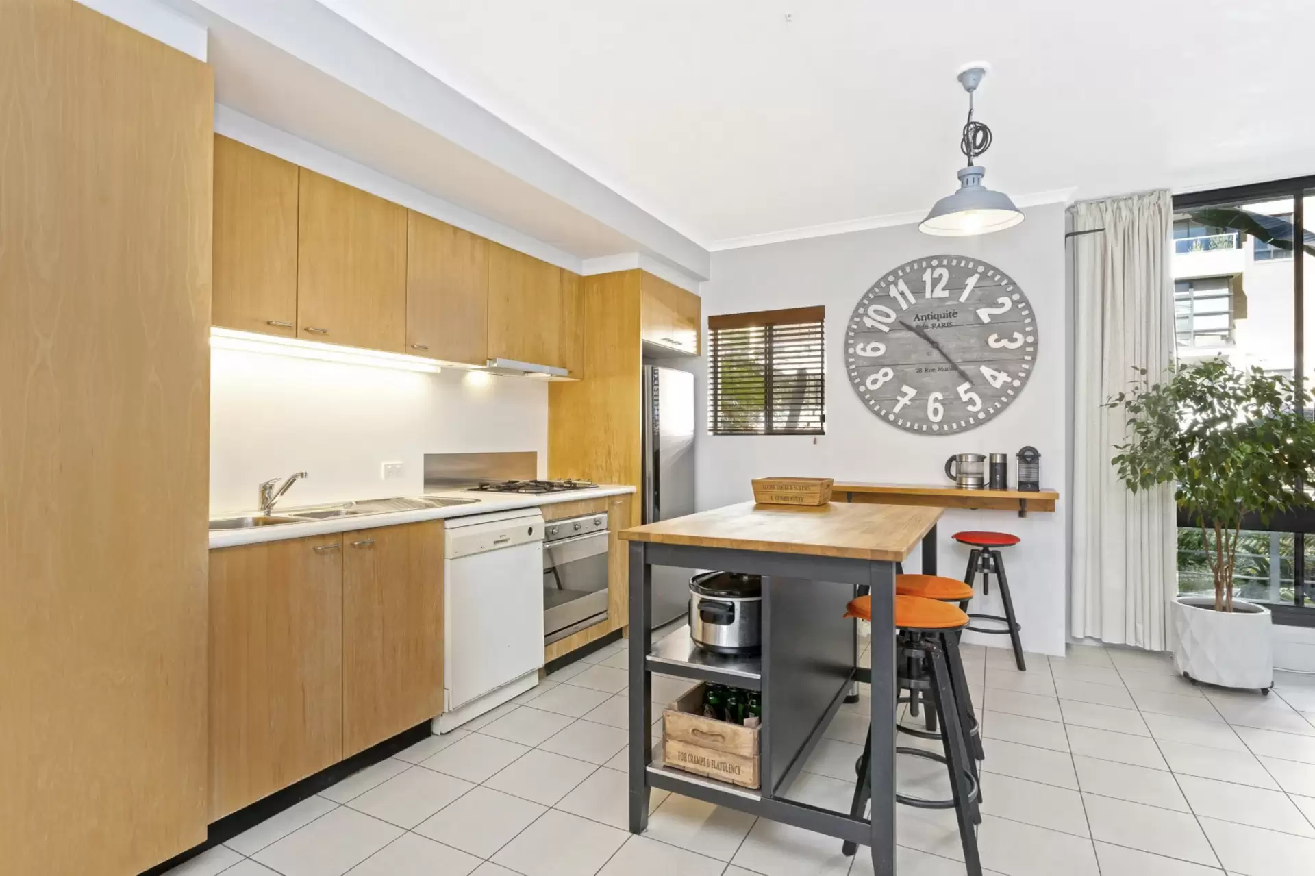 216H/780 Bourke Street, Redfern Leased by The Gallery Real Estate - image 1